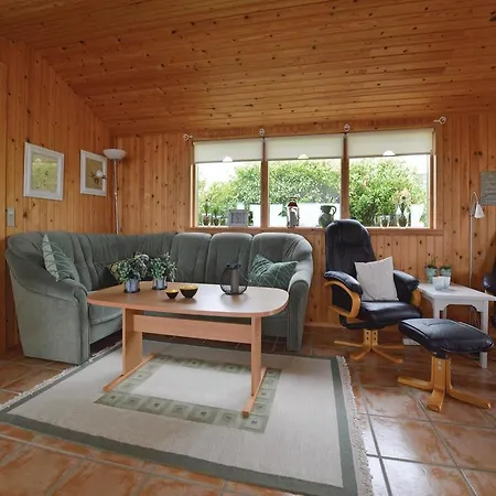 Three-bedroom Holiday In Holiday home *